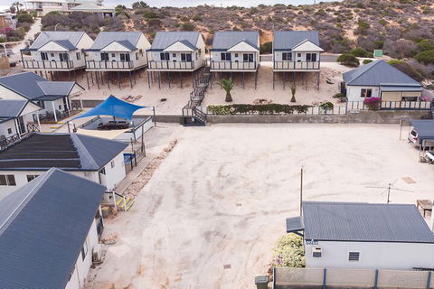 Oceanside Village - Hervey Bay Accommodation 7