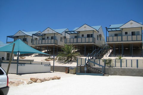 Oceanside Village - Hervey Bay Accommodation 5