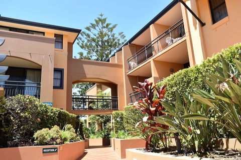 Mermaid Beach Park View Resort - Tourism Hervey Bay 0