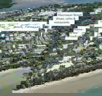 Beach Terraces- Port Douglas - Hervey Bay Accommodation
