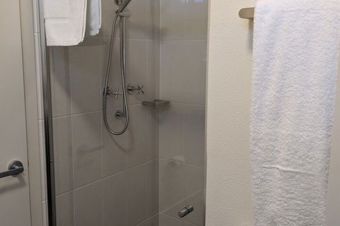 Dawson Motor Inn - Tourism Hervey Bay 6