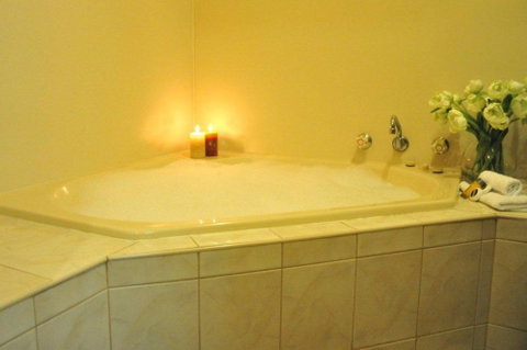 High Country Motor Inn - Hervey Bay Accommodation 4