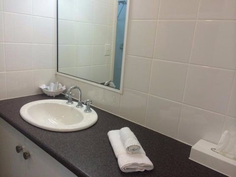 High Country Motor Inn - Hervey Bay Accommodation 5