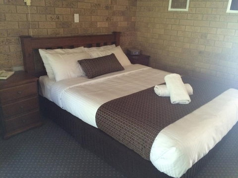 High Country Motor Inn - Hervey Bay Accommodation 6