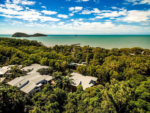 Sanctuary Palm Cove - Hervey Bay Accommodation 0