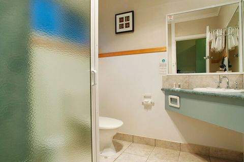 The Waterfront Wynyard - Hervey Bay Accommodation 7