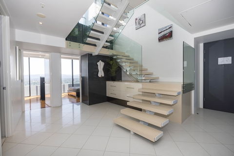 Aria Apartments - Hervey Bay Accommodation 6
