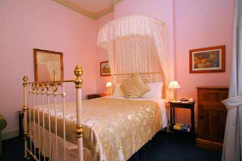 The Lodge On Elizabeth - Hervey Bay Accommodation 4
