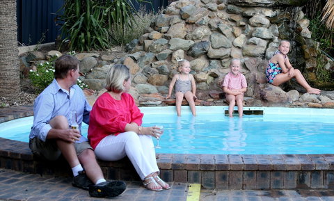 Longreach Motor Inn - Hervey Bay Accommodation 2