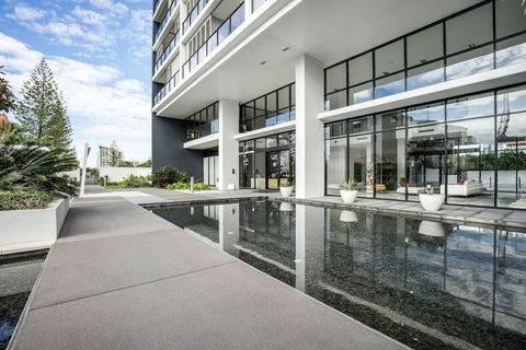Ultra Broadbeach - Hervey Bay Accommodation 0