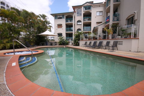 Aruba Beach Resort - Tourism Hervey Bay 2