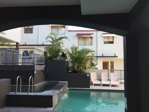Coolum Beach Resort - Tourism Hervey Bay 3