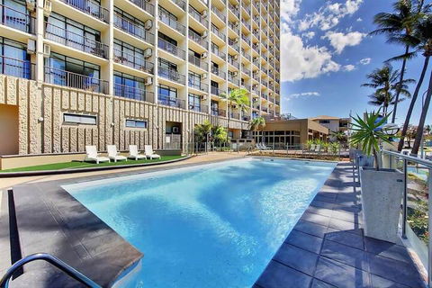 Aquarius On The Beach - Hervey Bay Accommodation 1