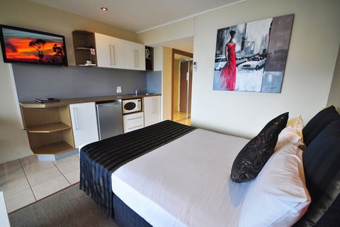 Aquarius On The Beach - Hervey Bay Accommodation 7