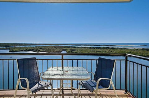 Banyandah Towers - Hervey Bay Accommodation 2