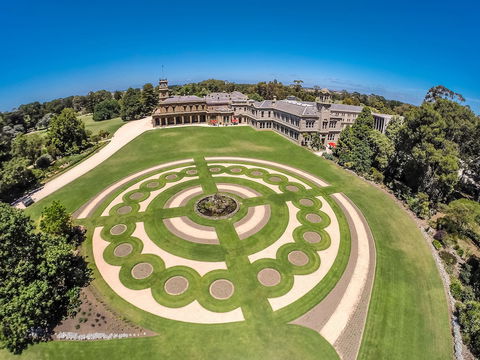 Lancemore Mansion Hotel Werribee Park - Hervey Bay Accommodation 2