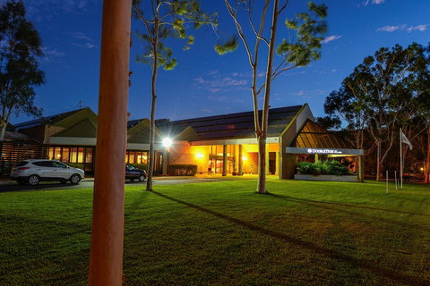 DoubleTree By Hilton Alice Springs - Hervey Bay Accommodation 1