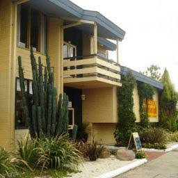 Econo Lodge Hacienda International - Tourism Hervey Bay 3