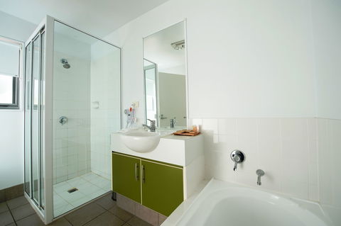 Tall Timbers Tasmania - Hervey Bay Accommodation 4