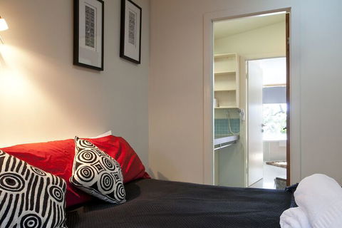 Eumarella Shores Noosa Lake Retreat - Hervey Bay Accommodation 7
