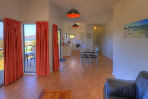 Driftwood Cottages - Hervey Bay Accommodation 1