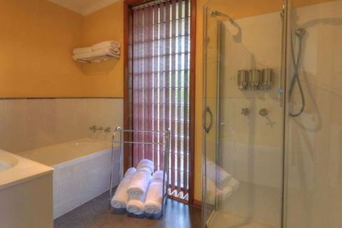 Driftwood Cottages - Hervey Bay Accommodation 5