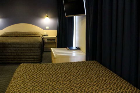 Armidale Motel - Hervey Bay Accommodation 4