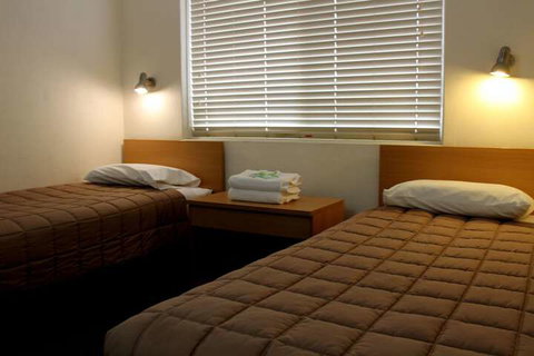 Armidale Motel - Hervey Bay Accommodation 3