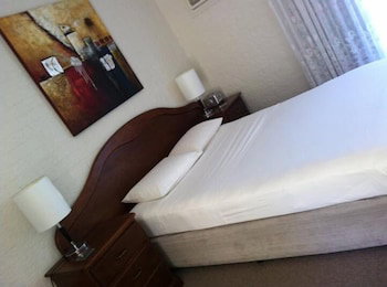 Mollymook Paradise Haven Motel - Hervey Bay Accommodation 5