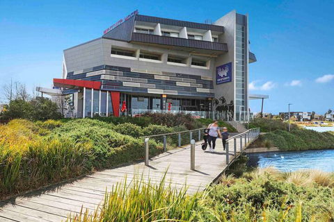 Mercure Melbourne Caroline Springs - Hervey Bay Accommodation 5
