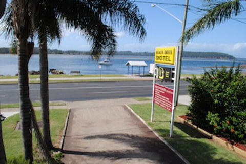 Beach Drive Motel - Hervey Bay Accommodation 0