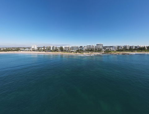 Malibu Mooloolaba - Hervey Bay Accommodation 0