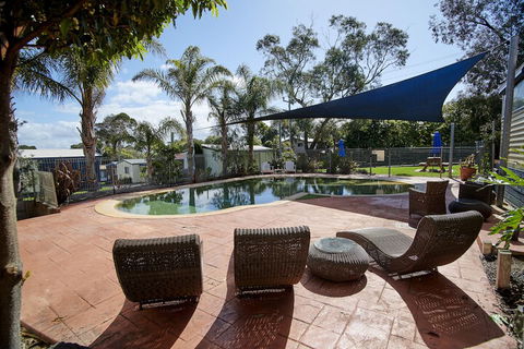 Amaroo Holiday Park - Hervey Bay Accommodation 7