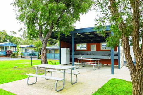 Amaroo Holiday Park - Hervey Bay Accommodation 1