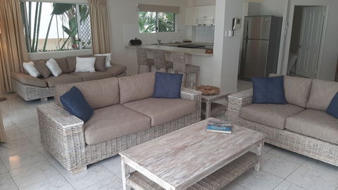 Costa Royale Trinity Beach - Hervey Bay Accommodation 3