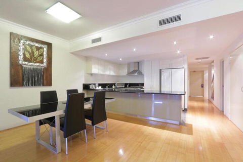 Verandah Apartments - Hervey Bay Accommodation 4