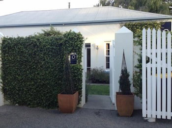 Oscars Waterfront Boutique Hotel - Hervey Bay Accommodation 3