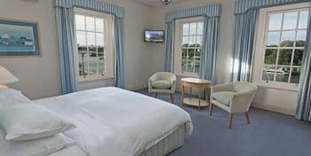 Oscars Waterfront Boutique Hotel - Hervey Bay Accommodation 5