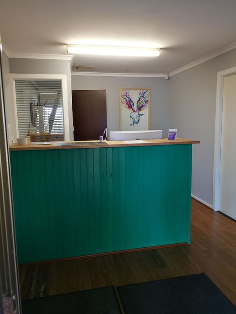 Lakeside Lodge Motel - Tourism Hervey Bay 2