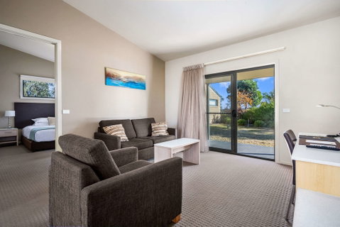 Quality Suites Point Cook Seasons 5 - Hervey Bay Accommodation 6