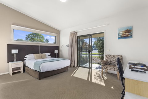 Quality Suites Point Cook Seasons 5 - Hervey Bay Accommodation 5