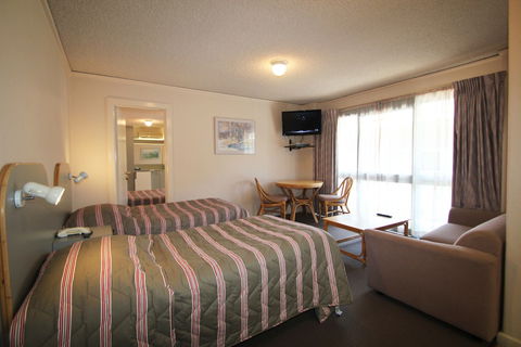 Beaumaris Bay Motel - Tourism Hervey Bay 1