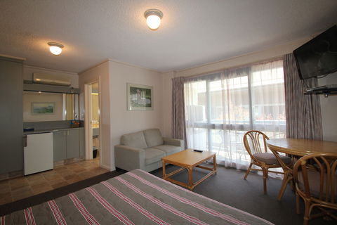 Beaumaris Bay Motel - Tourism Hervey Bay 6