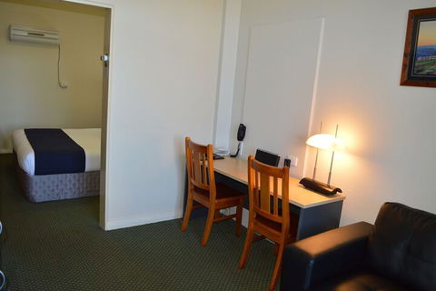 Taree Motor Inn - Hervey Bay Accommodation 6