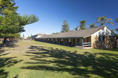 Seashells Beachfront Resort - Hervey Bay Accommodation 1