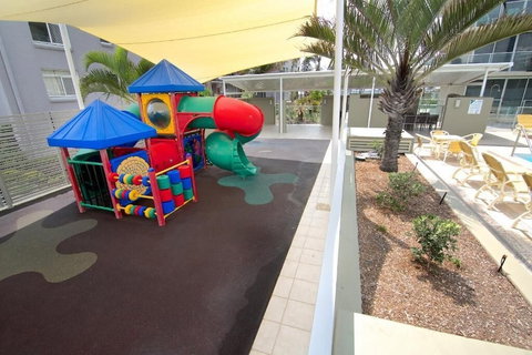 Hi Surf Beachfront Resort Apartments - Hervey Bay Accommodation 4