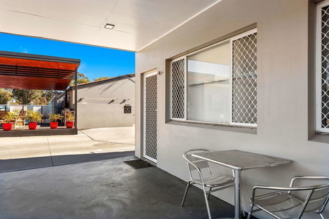 Econo Lodge Moree Spa Motor Inn - Tourism Hervey Bay 1