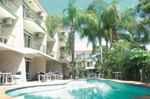 Bombora Resort - Tourism Hervey Bay 2