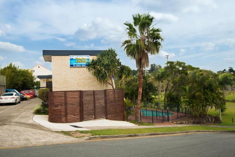 Bombora Resort - Tourism Hervey Bay 1