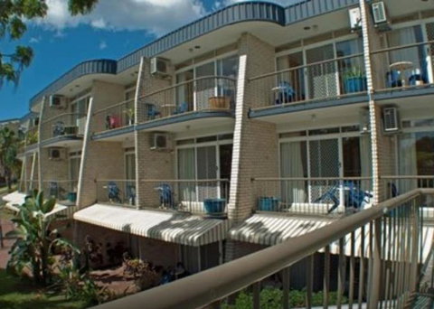 Bombora Resort - Tourism Hervey Bay 0